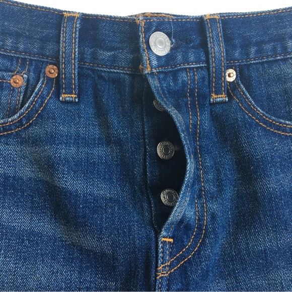 Levi’s White Oak Cone Rolled Cuff High Rise Denim Jean Shorts Size 27 - Picture 7 of 17